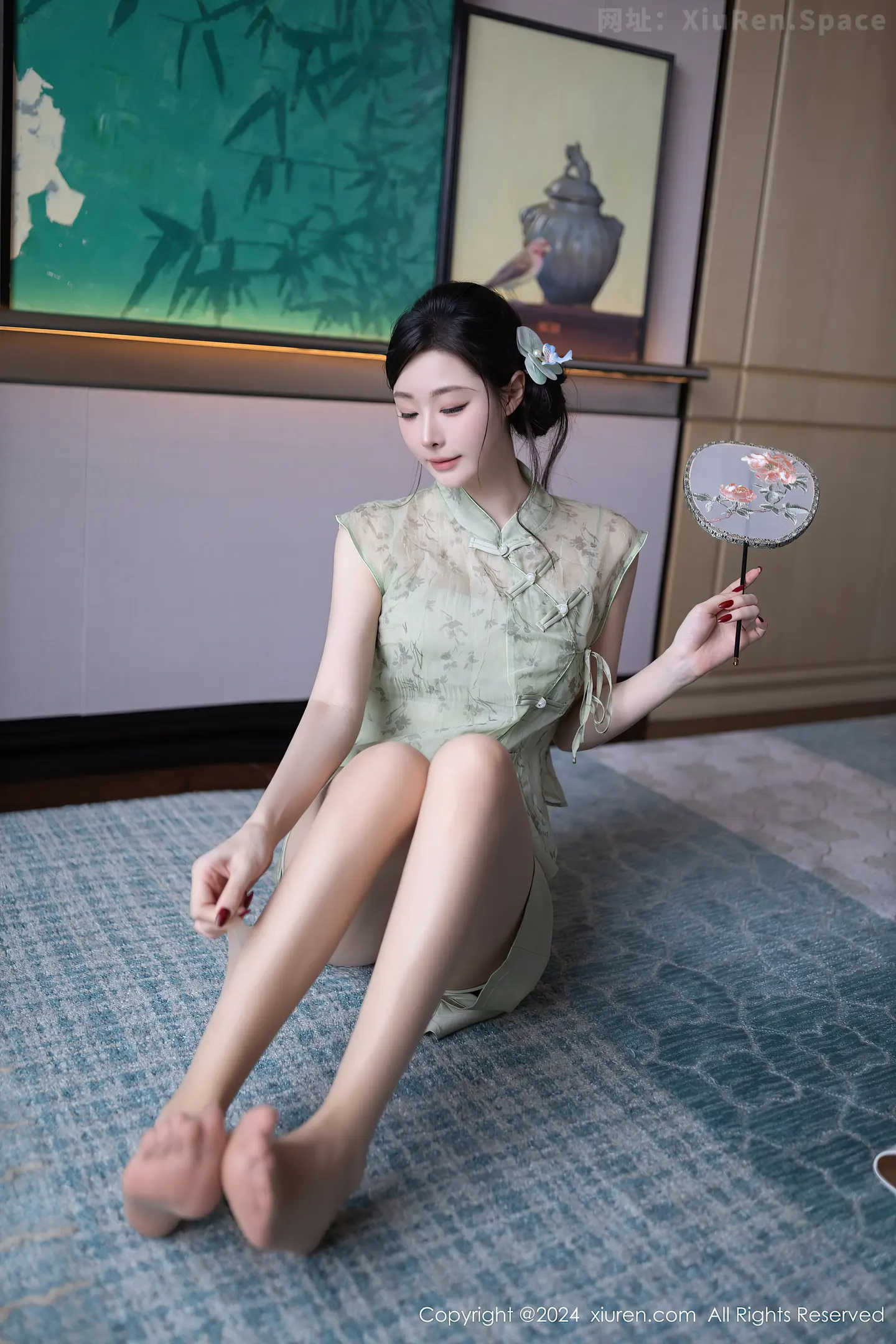 图片[5]-[XiuRen秀人网] VOL.9124 模特小逗逗性感浅色古风服饰配超薄无内肉丝秀曼妙身材诱惑写真81P-秀人网官方网站